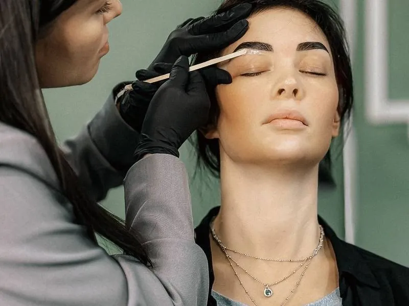Diseño de cejas